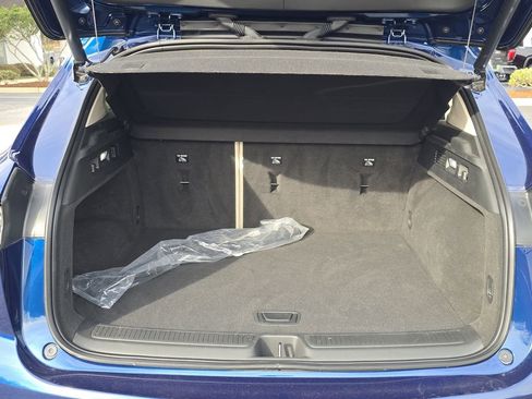 Certified 2023 Buick Envision Avenir image 9