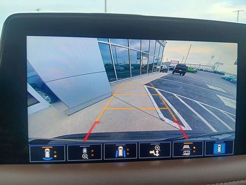 Used 2021 Chevrolet Suburban High Country image 24