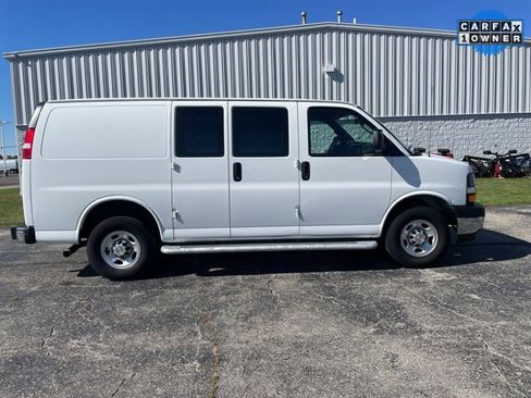 Used 2024 Chevrolet Express 2500 w/ Driver Convenience Package image 8