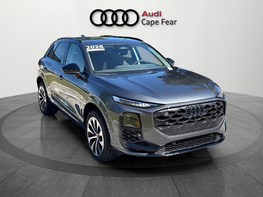 Used 2026 Audi Q3 quattro 2.0T w/ Driver Assistance Package AWD/4WD image 9