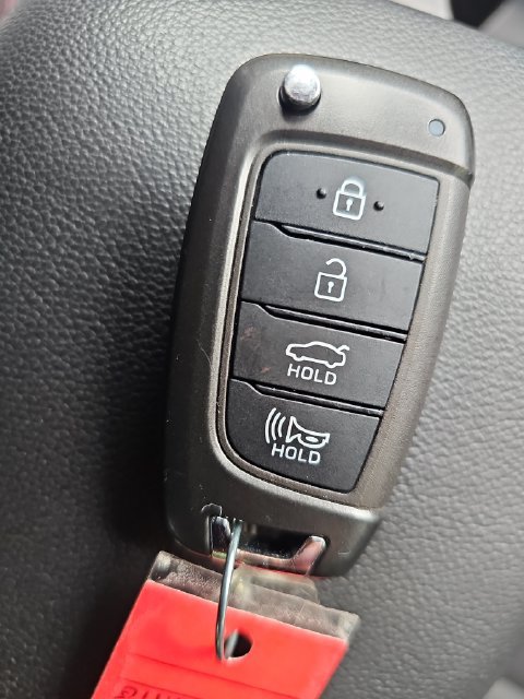 Used 2023 Hyundai Elantra SE FWD image 29