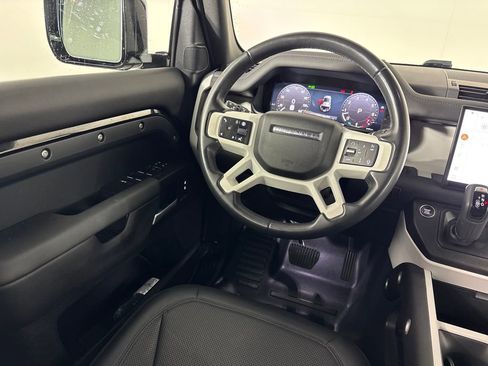 Used 2025 Land Rover Defender 110 S AWD/4WD image 27