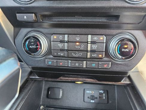 Used 2015 Ford F150 Platinum w/ Technology Package image 12