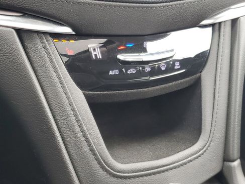 Used 2019 Cadillac XT5 Luxury image 20