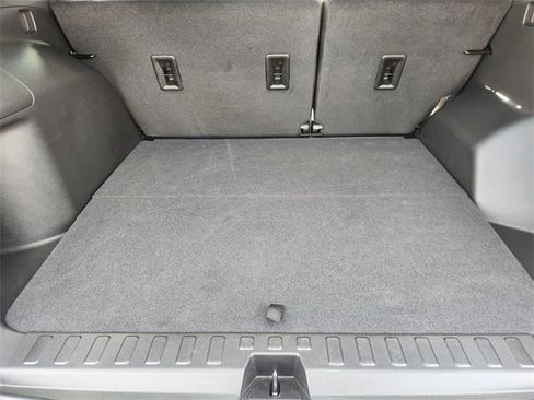 Used 2024 Chevrolet Equinox LS image 32