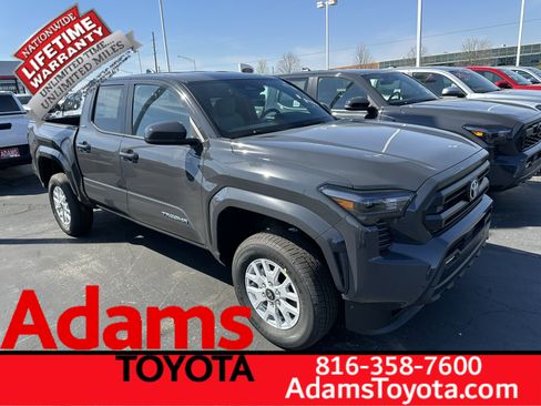 Used 2026 Toyota Tacoma SR5 AWD/4WD image 1