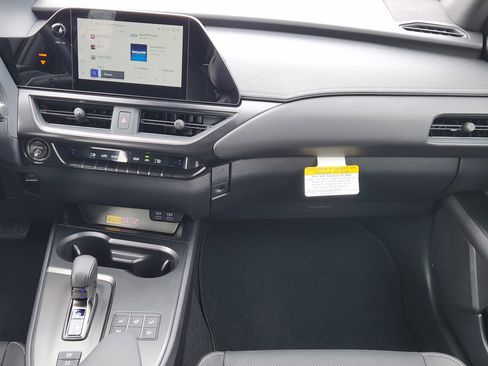 Certified 2025 Lexus UX 300h FWD image 34
