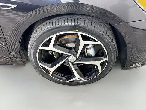 Used 2021 Volkswagen Passat 2.0T R-Line image 32