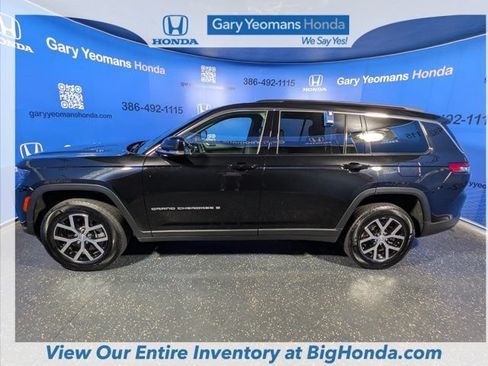 Used 2025 Jeep Grand Cherokee L Limited RWD image 9