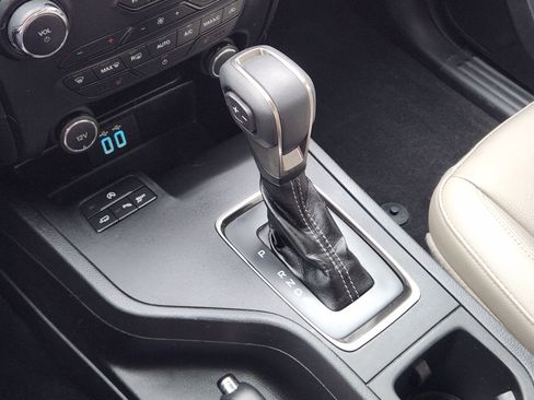 Used 2019 Ford Ranger Lariat w/ Trailer Tow Package image 24