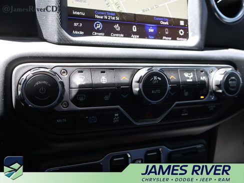 Used 2023 Jeep Wrangler Unlimited Rubicon 4xe w/ Cold Weather Group AWD/4WD image 36