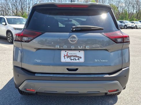 Used 2022 Nissan Rogue SV AWD/4WD image 5