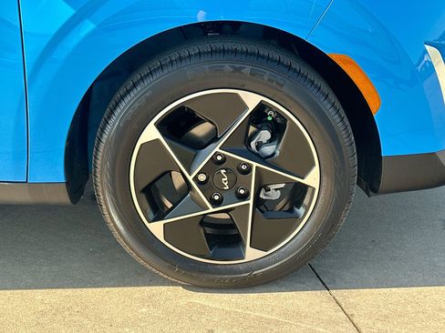 Used 2024 Kia Soul EX image 25