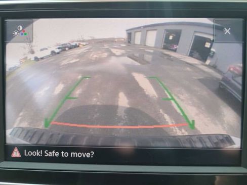 Used 2024 Volkswagen Jetta SE w/ Panoramic Sunroof Package image 27