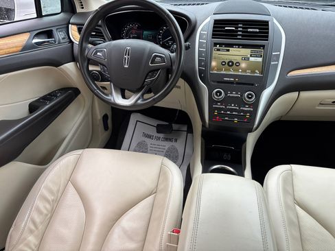 Used 2016 Lincoln MKC Select w/ Select Plus Package FWD image 29