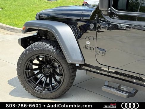 Used 2024 Jeep Wrangler Unlimited Sport AWD/4WD image 8