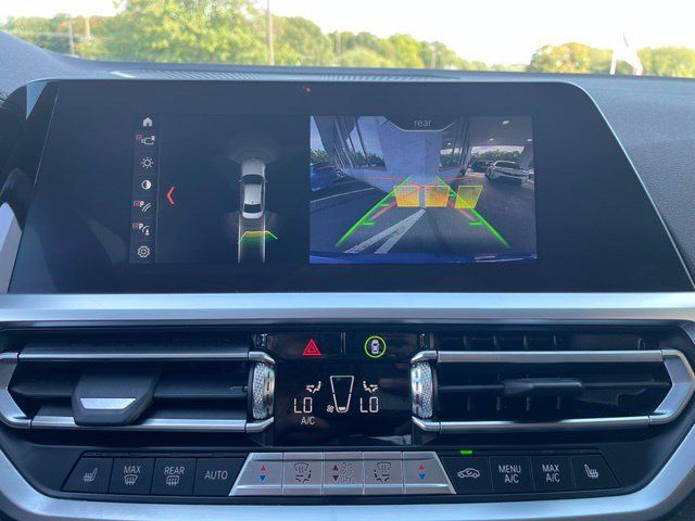 Used 2020 BMW 330i xDrive Sedan w/ M Sport Package AWD/4WD image 21