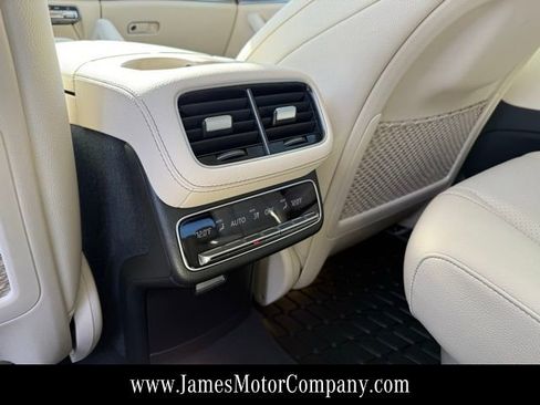 Certified 2026 Mercedes-Benz GLS 450 4MATIC image 19