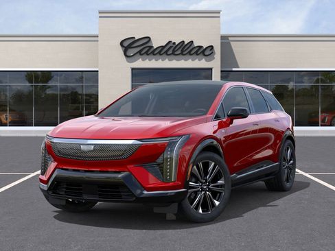 New 2026 Cadillac Optiq Luxury 2 image 26