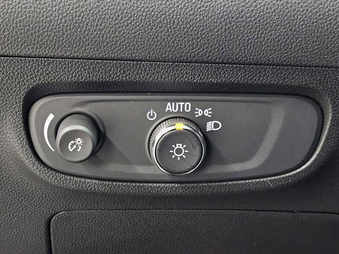 Used 2024 Buick Encore GX Sport Touring w/ Comfort Package AWD/4WD image 36