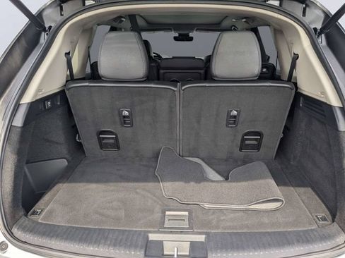 Used 2024 Acura MDX SH-AWD image 12