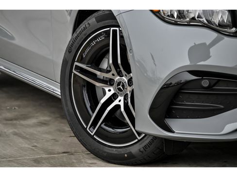 New 2026 Mercedes-Benz E 350 4MATIC Sedan image 3