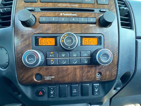 Used 2008 Nissan Titan LE w/ Tow Pkg image 20