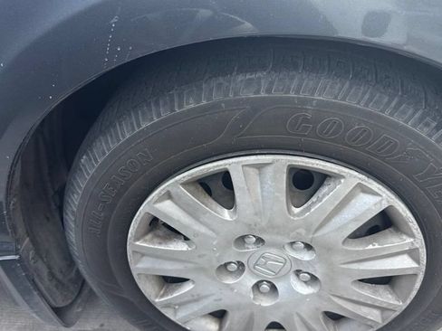 Used 2011 Honda Civic DX-VP image 9
