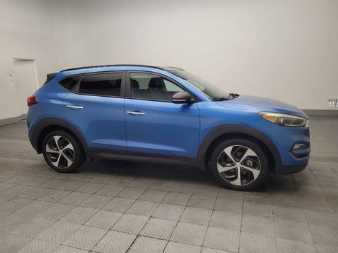 Used 2016 Hyundai Tucson Limited w/ Option Group 03 AWD/4WD image 11