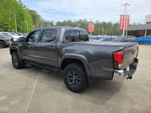 Used 2023 Toyota Tacoma SR5 image 3