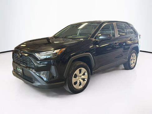 Used 2025 Toyota RAV4 LE AWD/4WD image 3