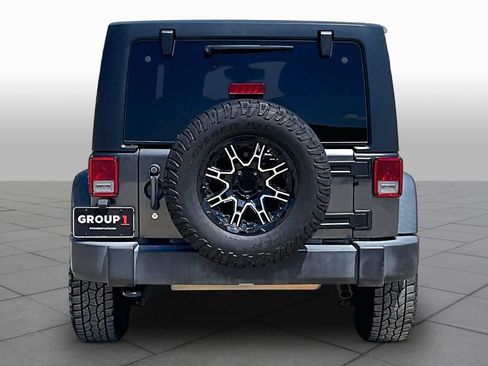 Used 2018 Jeep Wrangler Unlimited Sport S AWD/4WD image 5