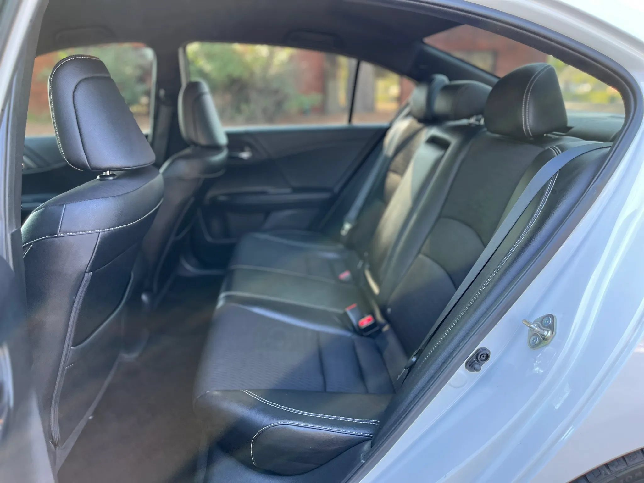 Used 2017 Honda Accord Sport image 18