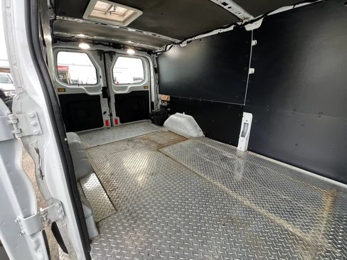 Used 2018 Ford Transit 250 148 Low Roof RWD image 40