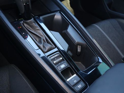 Used 2025 Honda Accord Sport image 24