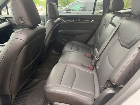 Used 2020 Cadillac XT6 Premium Luxury AWD/4WD image 5