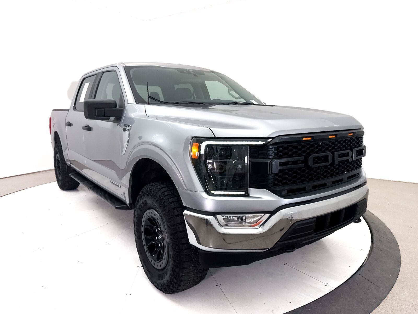 Used 2021 Ford F150 XLT w/ Trailer Tow Package AWD/4WD image 9
