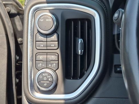 Used 2020 GMC Sierra 1500 Denali w/ Denali Ultimate Package AWD/4WD image 17