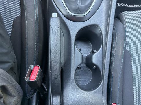 Used 2020 Hyundai Veloster 2.0 image 35