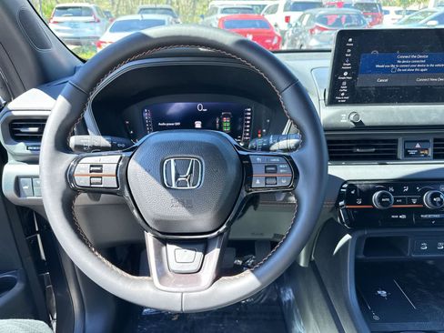 New 2026 Honda Pilot TrailSport image 18