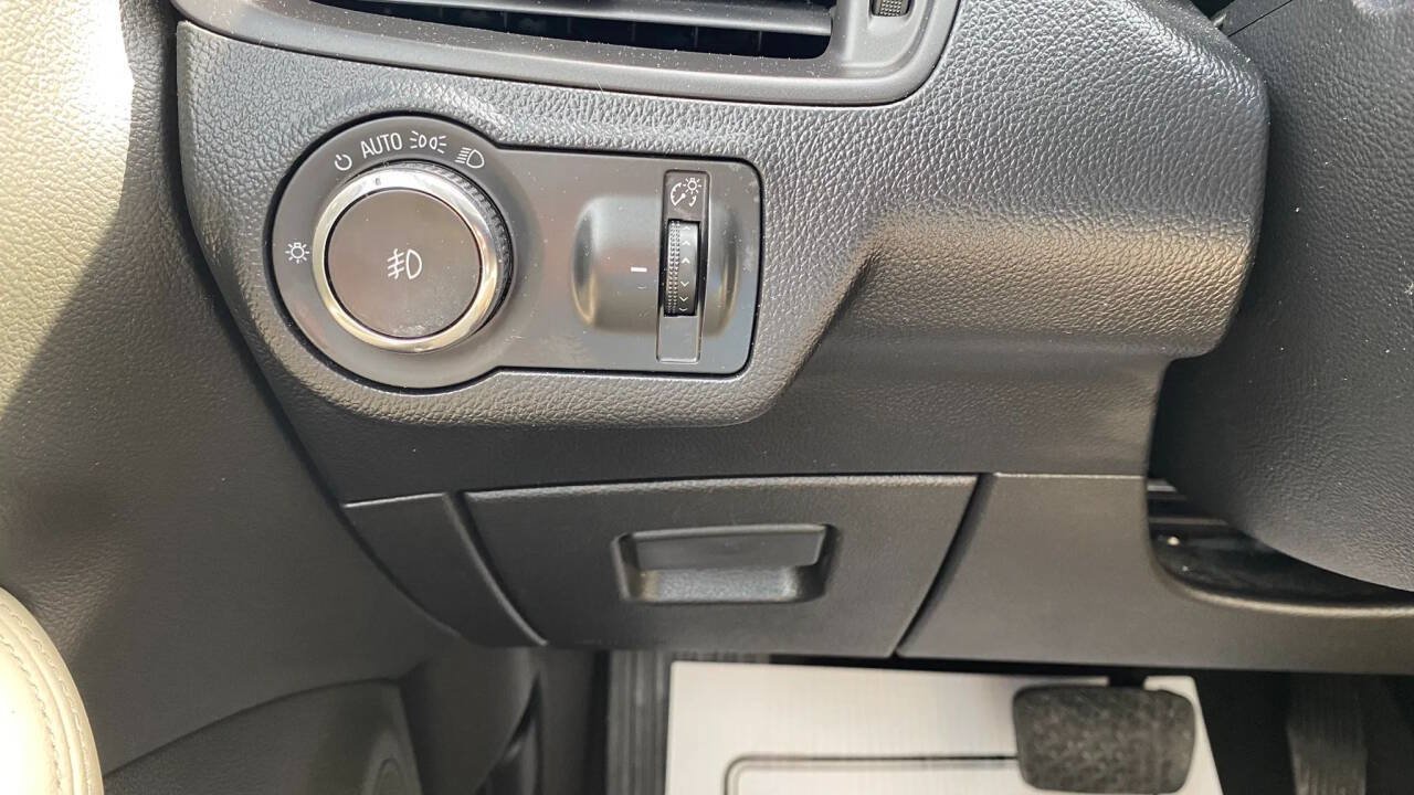 Used 2019 Buick Envision Essence AWD/4WD image 14