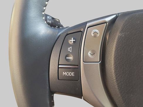 Used 2013 Lexus ES 300h w/ Luxury Pkg FWD image 22