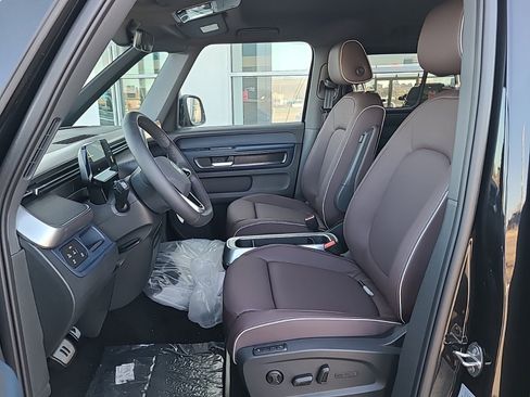 New 2025 Volkswagen ID. Buzz Pro S image 24