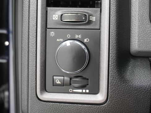 Used 2017 RAM 1500 Tradesman w/ Power & Remote Entry Group RWD image 18