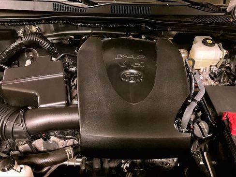 Used 2021 Toyota Tacoma TRD Off-Road image 29