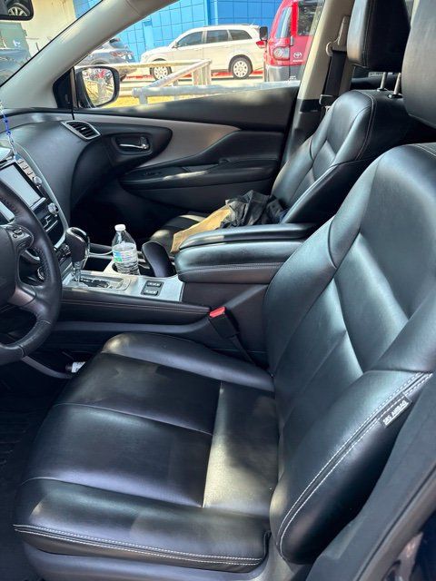 Used 2023 Nissan Murano SV AWD/4WD image 6