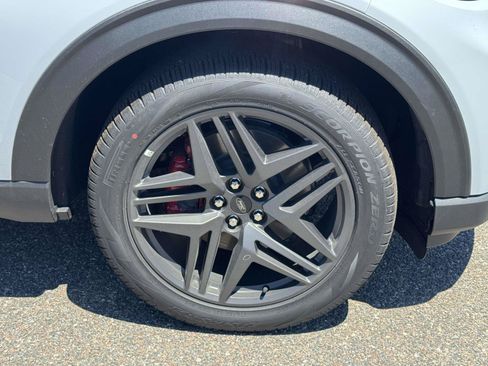 New 2026 Ford Explorer ST-Line w/ ST-Line Street Pack AWD/4WD image 7