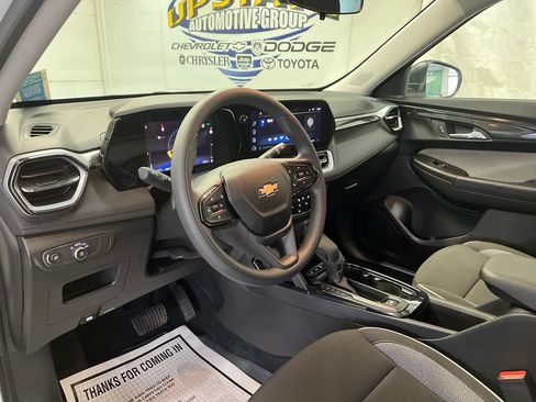Used 2026 Chevrolet TrailBlazer LS w/ LS Convenience Package AWD/4WD image 20