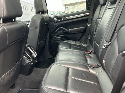 Used 2012 Porsche Cayenne S image 14