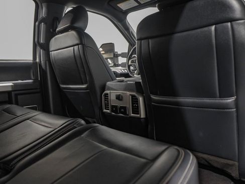 Used 2022 Ford F250 Lariat w/ Lariat Ultimate Package image 37